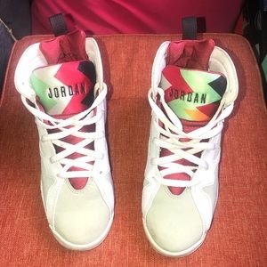 MOVING 📦 Jordan 7s 🖤